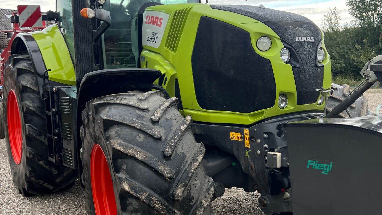 Traktor of the type CLAAS AXION 830 CEBIS Hexa Shift, Gebrauchtmaschine in Vinderup (Picture 3)