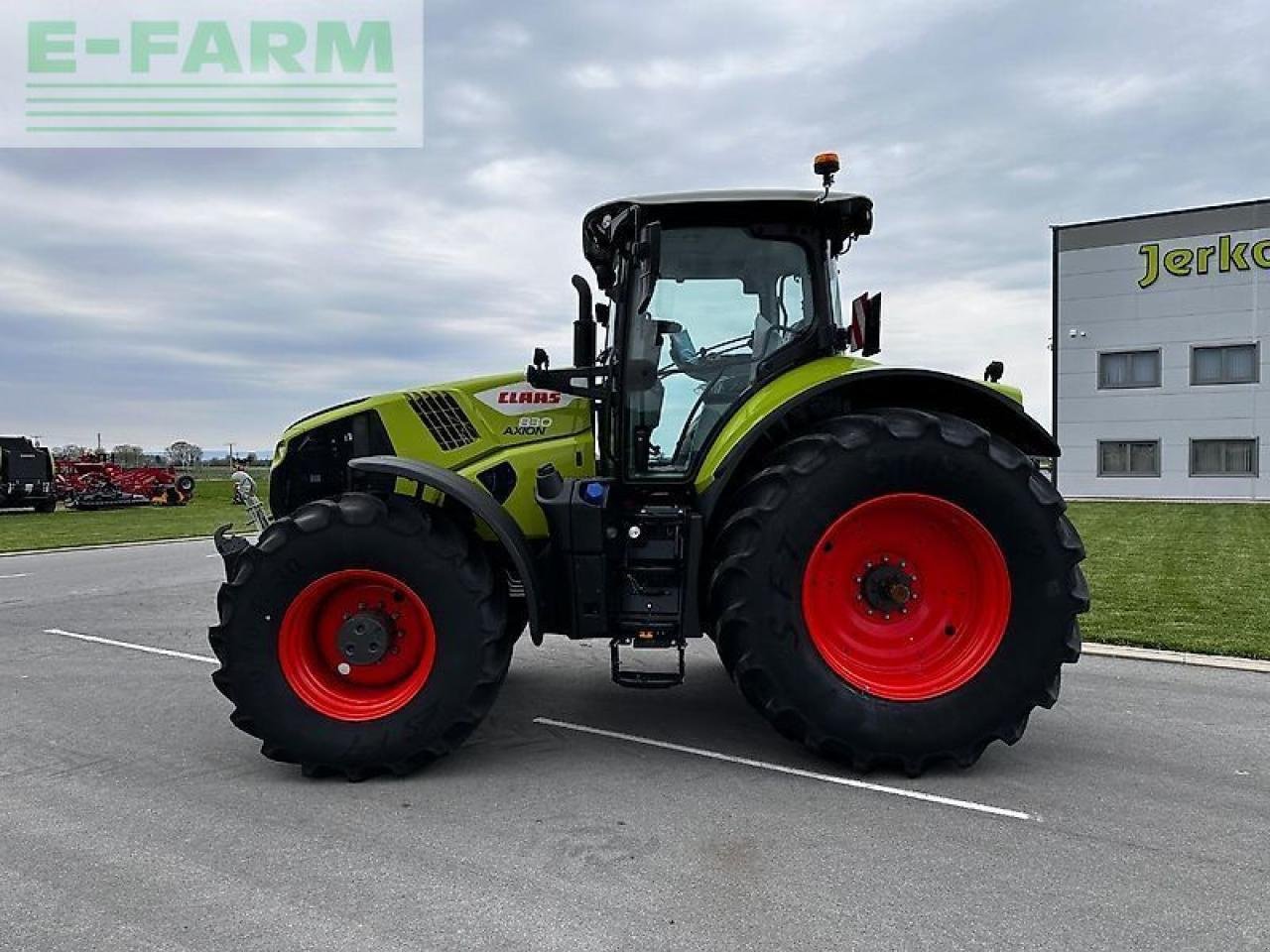 Traktor типа CLAAS axion 830 cebis hexashift HEXASHIFT CEBIS, Gebrauchtmaschine в KOŠKA (Фотография 2)