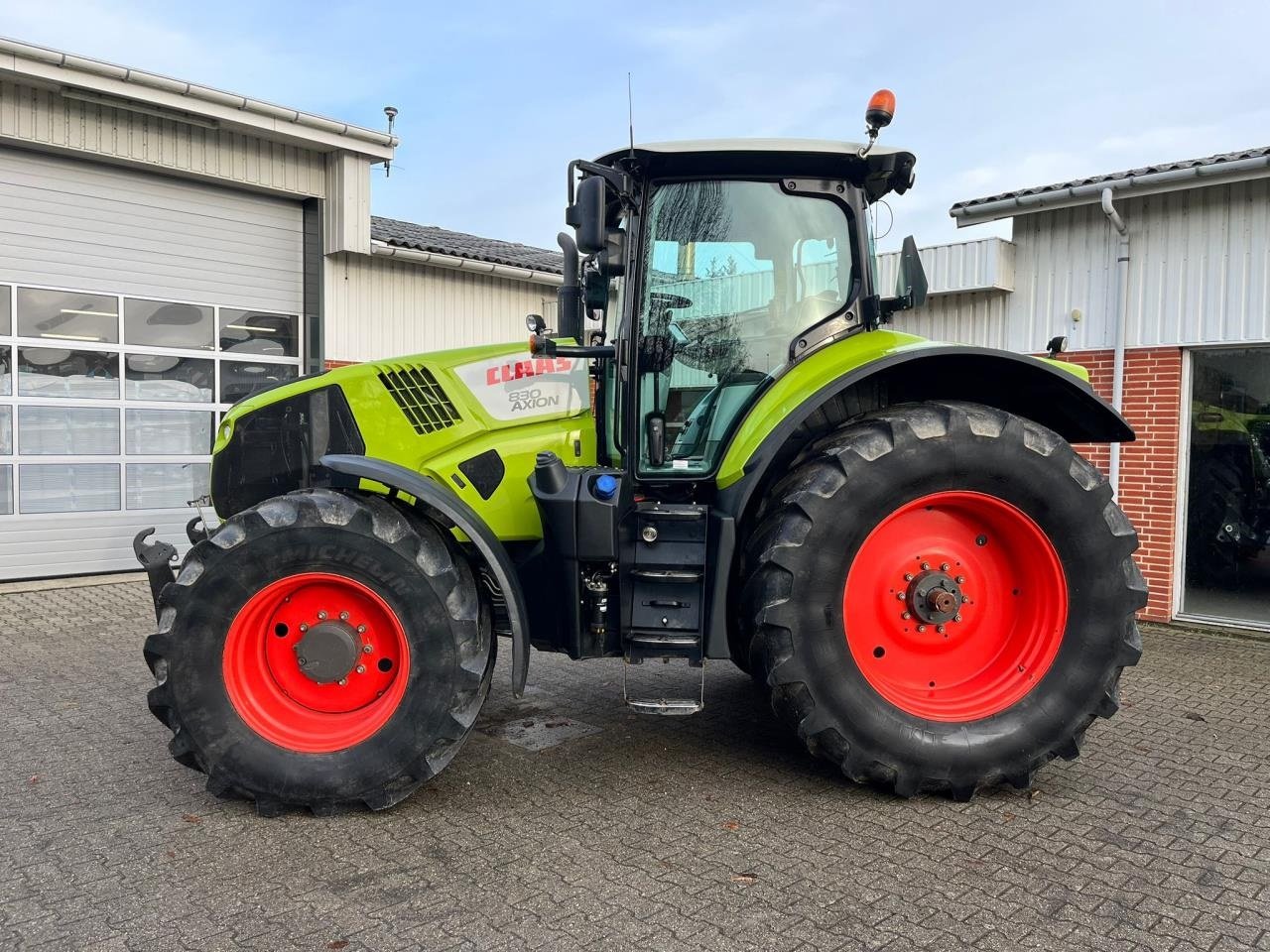 Traktor typu CLAAS AXION 830 CEBIS, Gebrauchtmaschine v Tim (Obrázek 2)