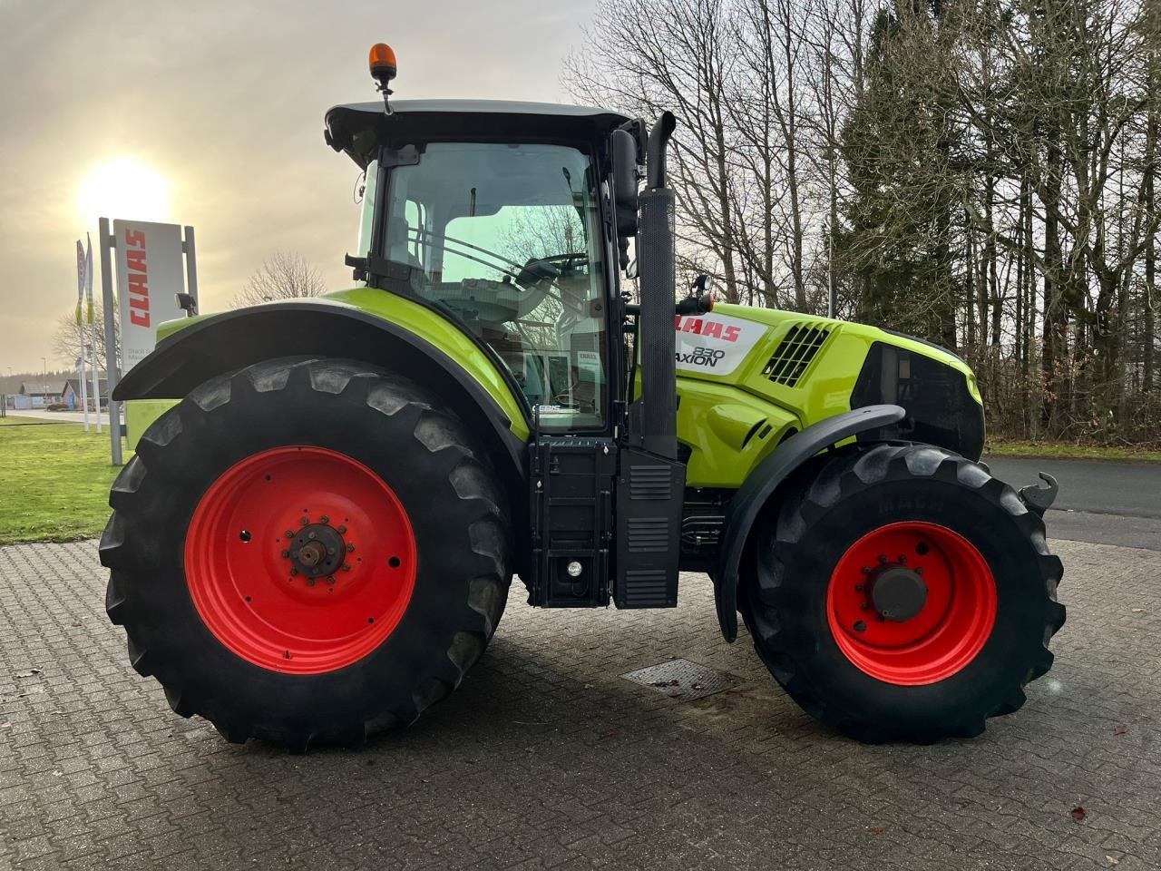 Traktor typu CLAAS AXION 830 CEBIS, Gebrauchtmaschine v Tim (Obrázek 8)