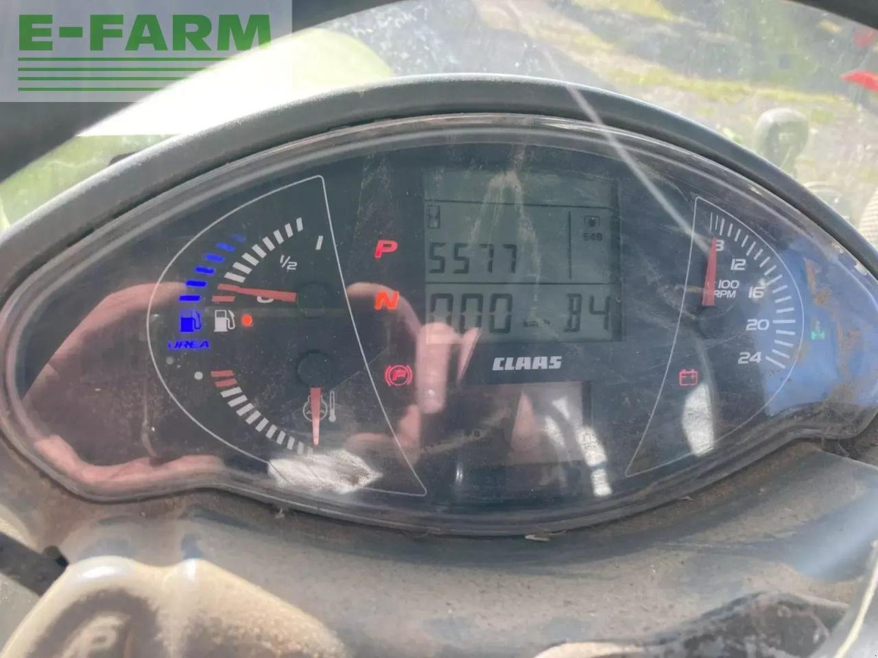 Traktor типа CLAAS axion 830 cebis, Gebrauchtmaschine в BLENDECQUES (Фотография 5)