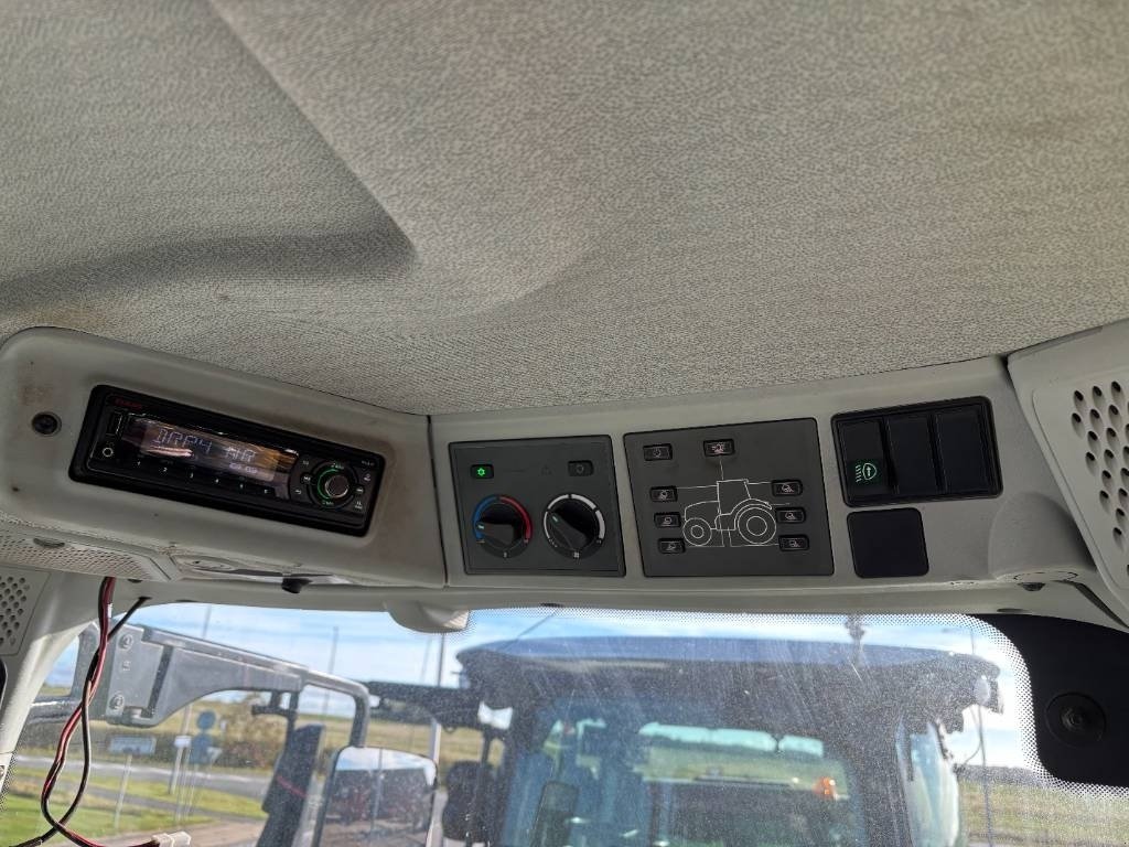 Traktor des Typs CLAAS AXION 830 CEBIS, Gebrauchtmaschine in Brønderslev (Bild 12)