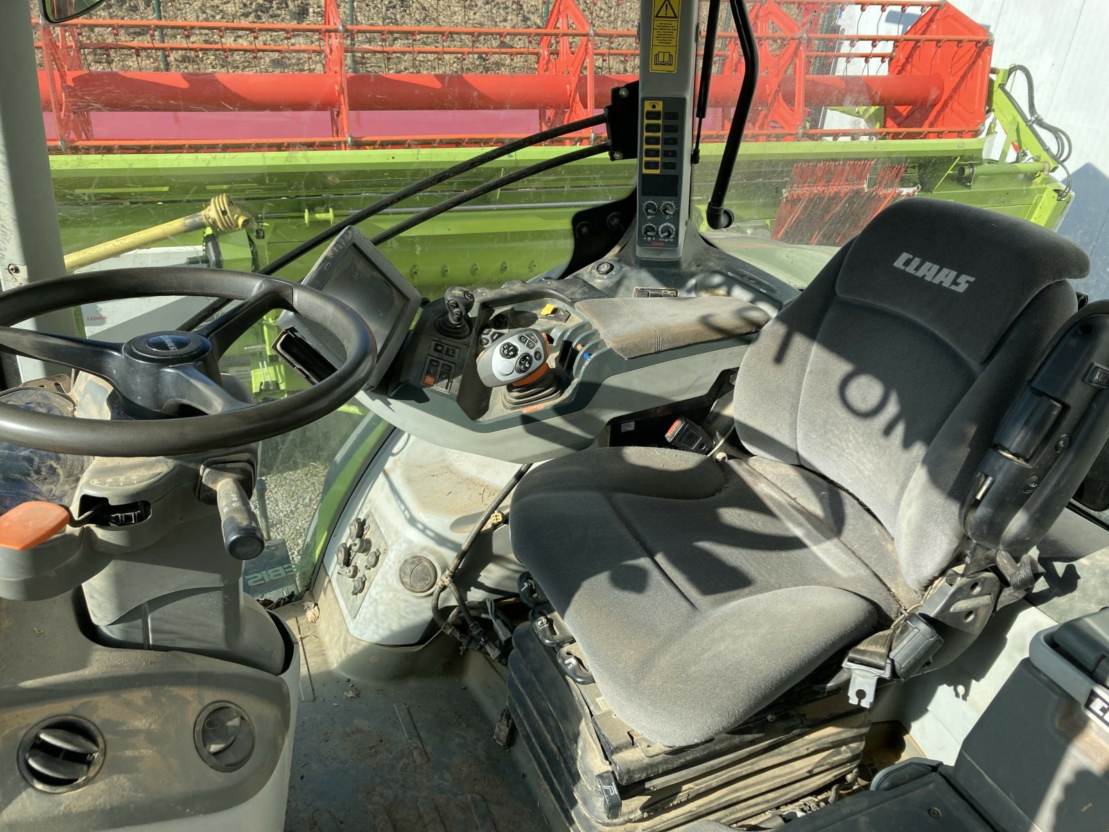 Traktor Türe ait CLAAS AXION 830 CEBIS, Gebrauchtmaschine içinde BLENDECQUES (resim 6)