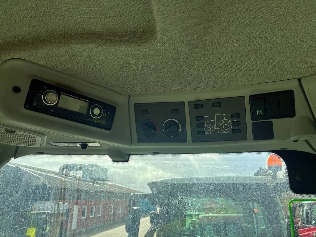 Traktor типа CLAAS Axion 830 CIS +, Gebrauchtmaschine в Hinnerup (Фотография 24)