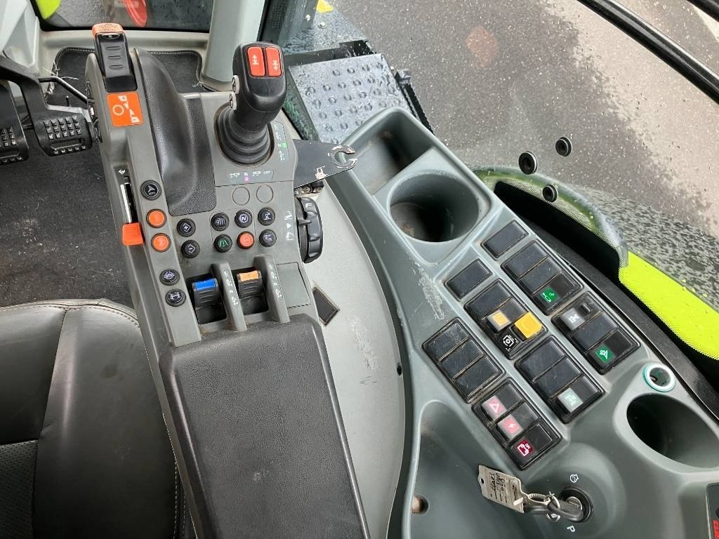 Traktor del tipo CLAAS AXION 830 CIS+, Gebrauchtmaschine In Brønderslev (Immagine 11)
