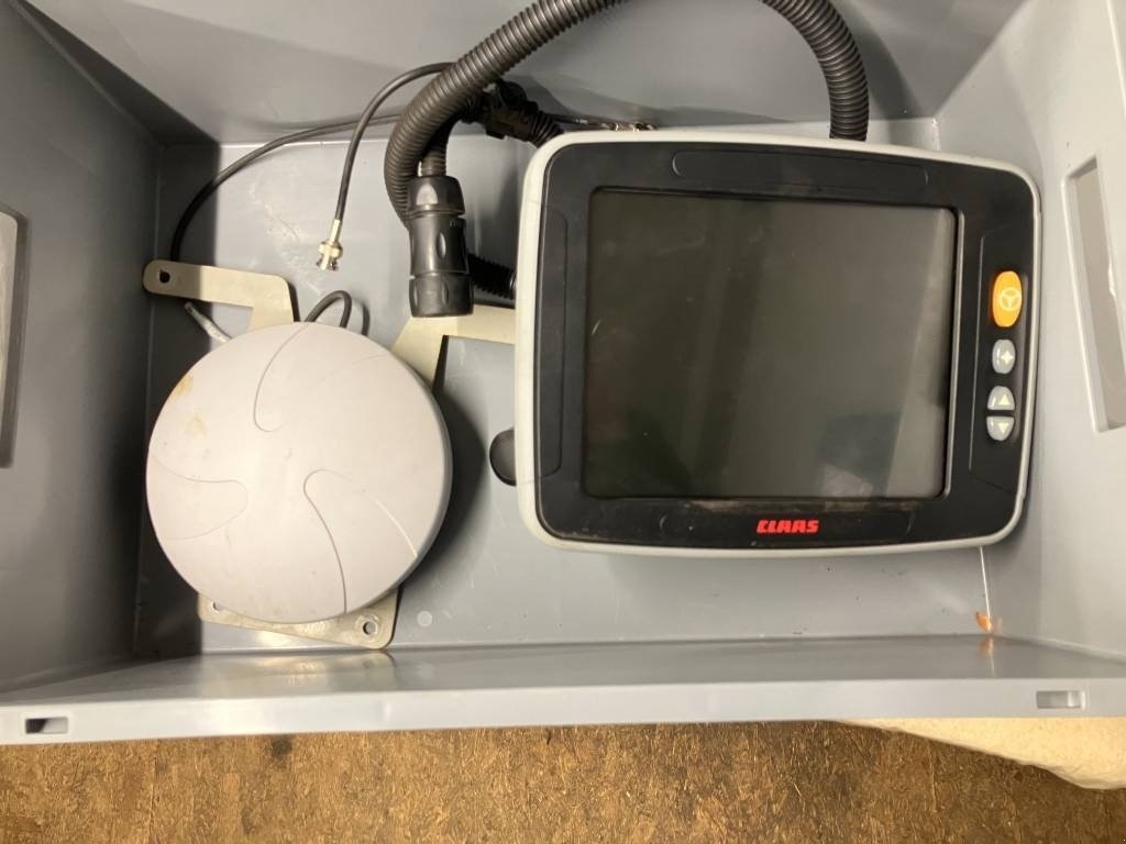 Traktor del tipo CLAAS AXION 830 CIS+, Gebrauchtmaschine In Brønderslev (Immagine 14)