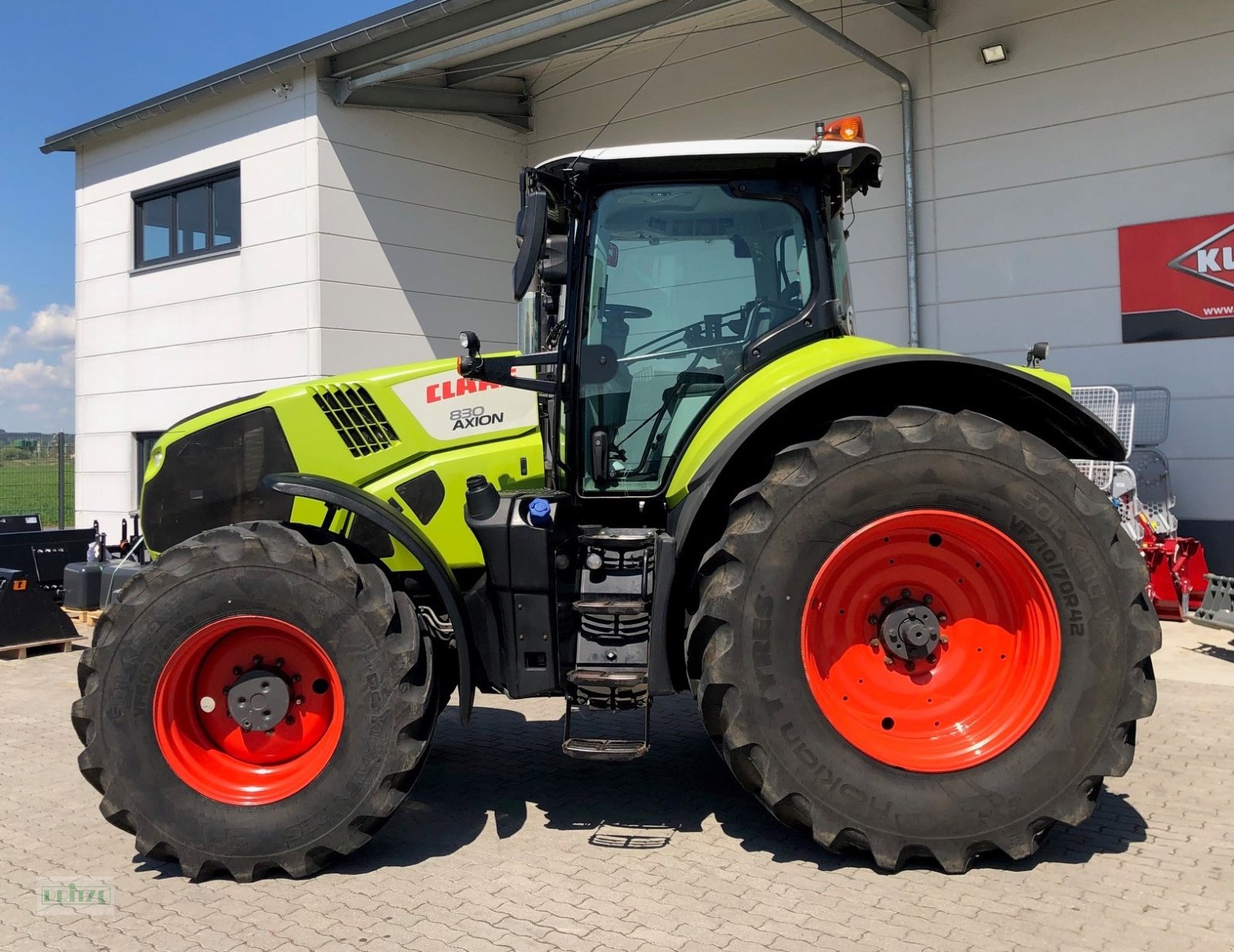 Traktor des Typs CLAAS Axion 830 CIS+, Gebrauchtmaschine in Bruckmühl (Bild 3)
