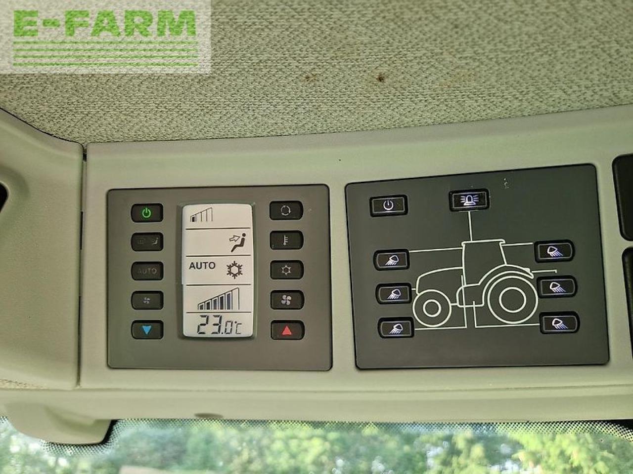 Traktor des Typs CLAAS axion 830 cis, Gebrauchtmaschine in ZELOW (Bild 12)