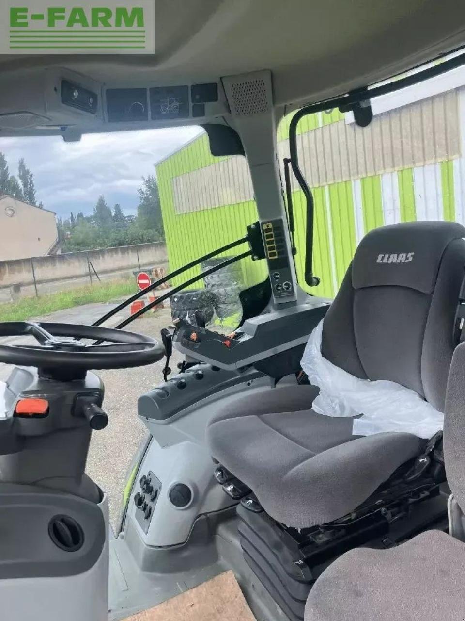 Traktor του τύπου CLAAS axion 830 cis, Gebrauchtmaschine σε ST ANDIOL (Φωτογραφία 9)