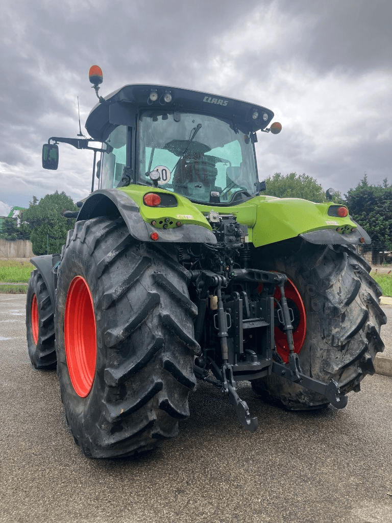 Traktor Türe ait CLAAS AXION 830 CIS, Gebrauchtmaschine içinde SAINT ANDIOL (resim 8)