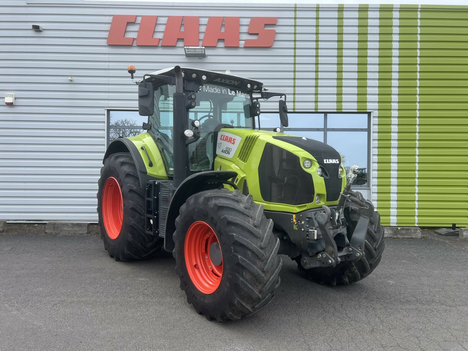 Traktor типа CLAAS AXION 830 CMATIC BUSINESS, Gebrauchtmaschine в Gannat (Фотография 1)