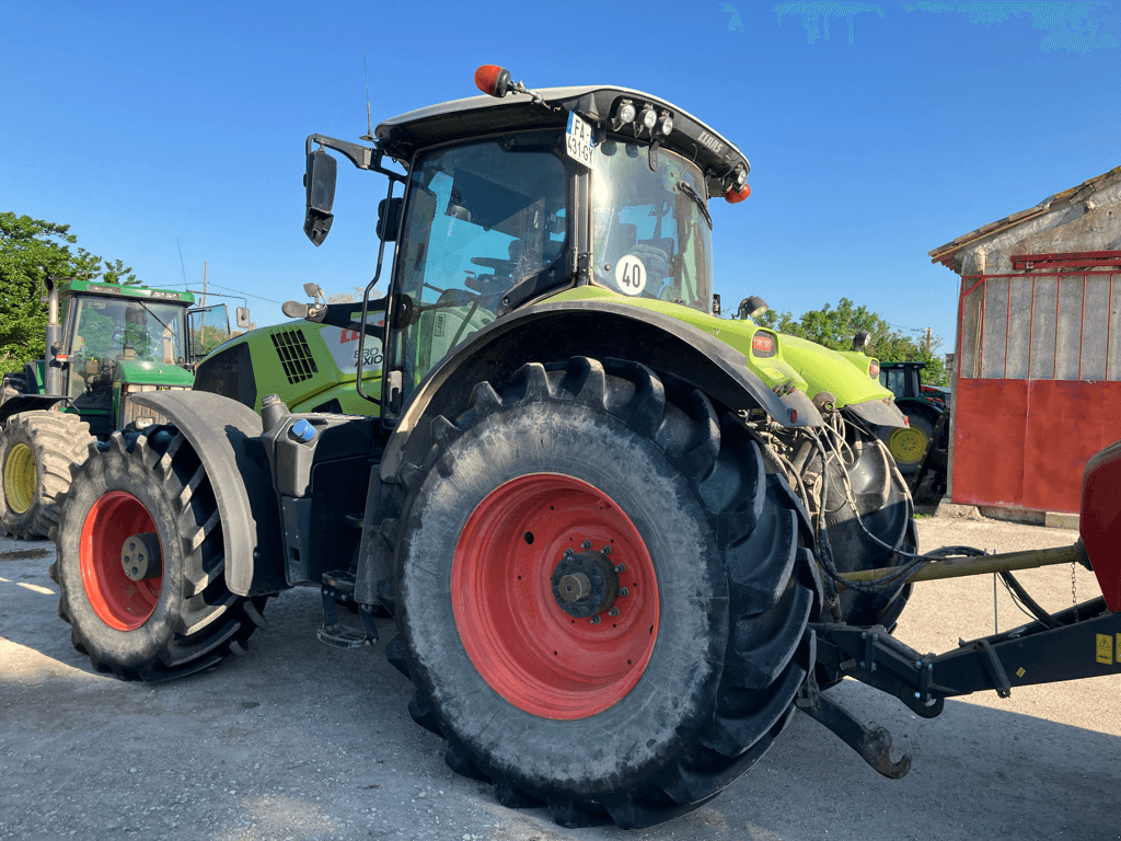 Traktor van het type CLAAS AXION 830 CMATIC BUSINESS, Gebrauchtmaschine in SAINT ANDIOL (Foto 2)