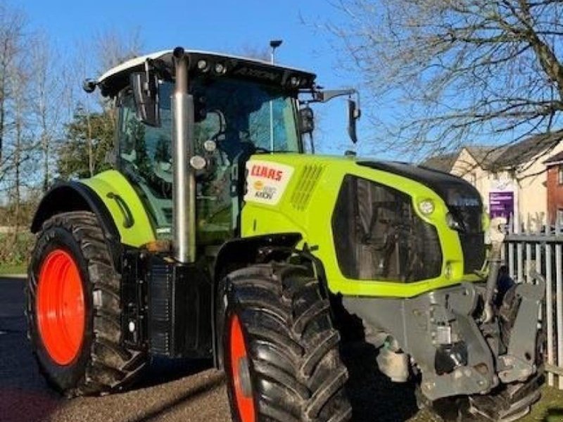 Traktor of the type CLAAS AXION 830 CMATIC CEB CEBIS, Gebrauchtmaschine in HONITON (Picture 1)