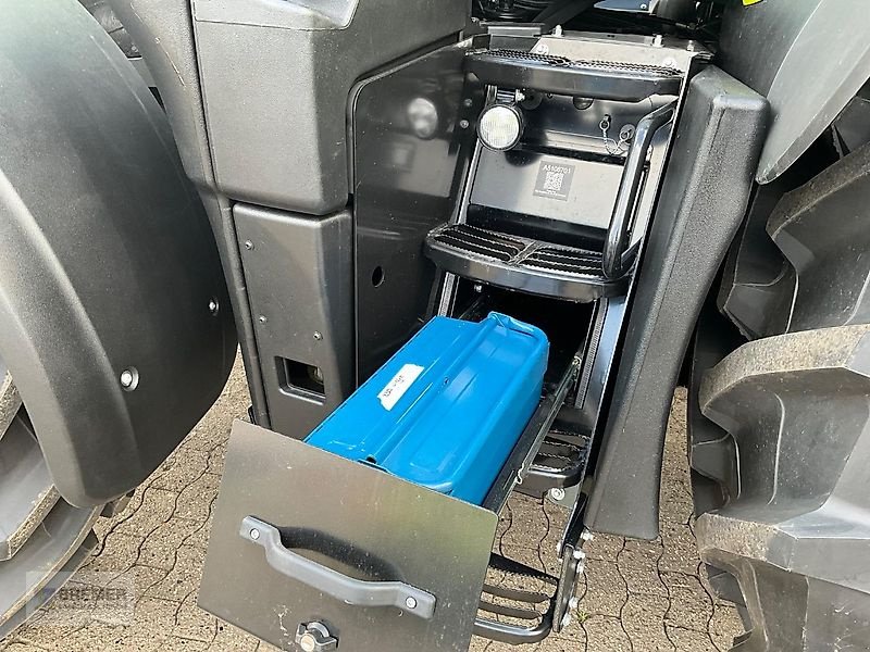 Traktor Türe ait CLAAS AXION 830 CMATIC - CEBIS - Night Edition - CEMIS 1200, Vorführmaschine içinde Asendorf (resim 16)