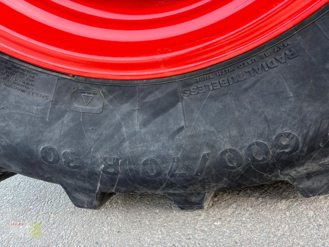 Traktor типа CLAAS AXION 830 CMATIC CEBIS, nur 1.026 h. !, Gebrauchtmaschine в Neerstedt (Фотография 17)