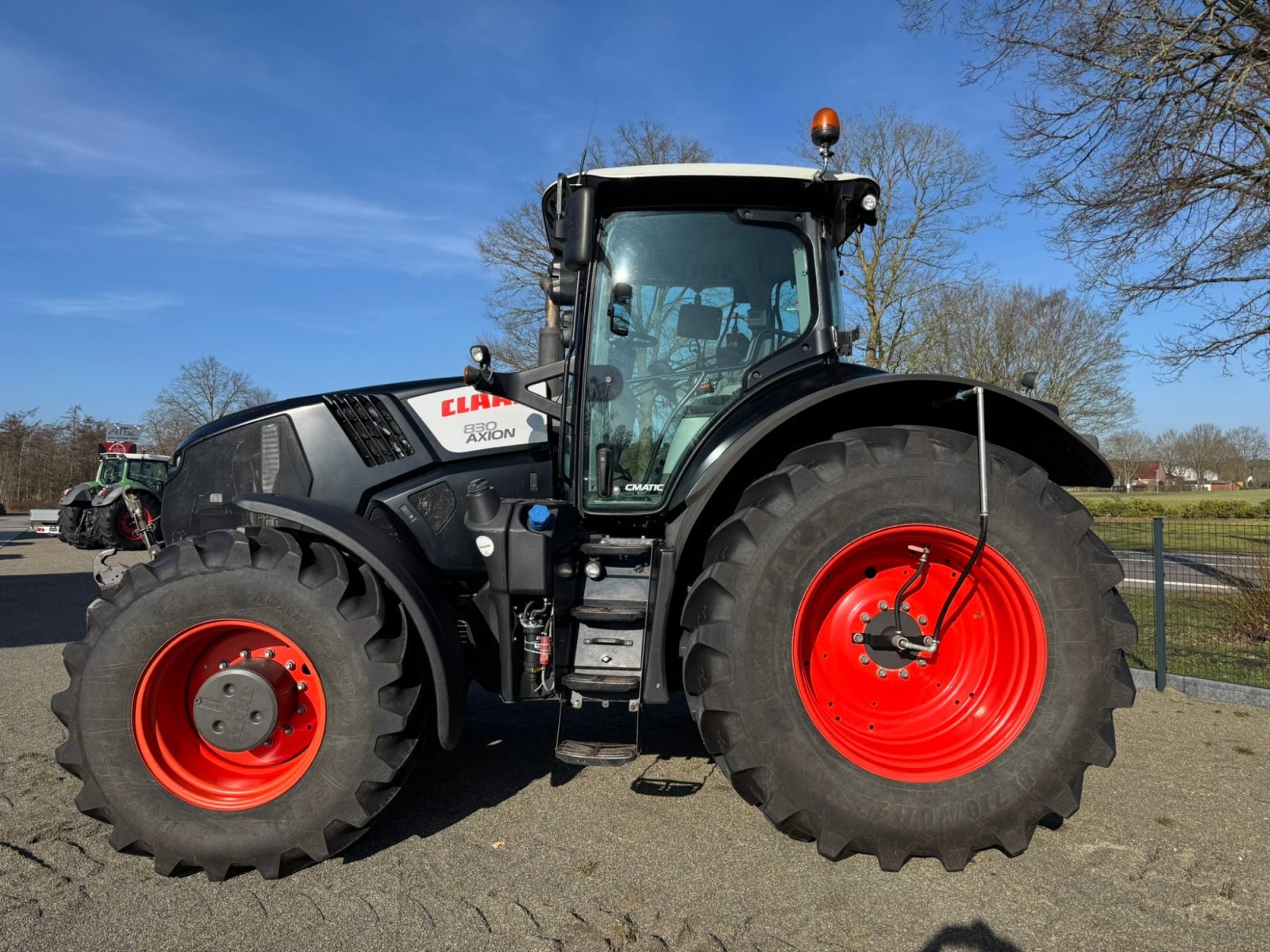 Traktor van het type CLAAS Axion 830 CMATIC CEBIS RTK, Gebrauchtmaschine in Wagenfeld (Foto 4)