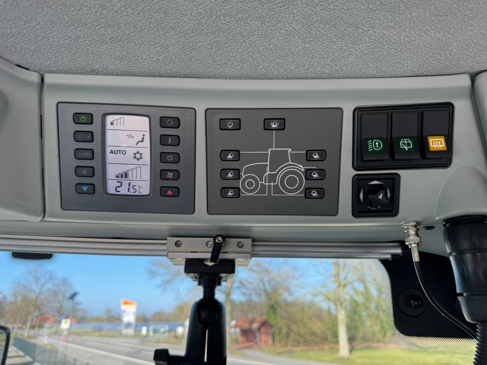 Traktor van het type CLAAS Axion 830 CMATIC CEBIS RTK, Gebrauchtmaschine in Wagenfeld (Foto 17)