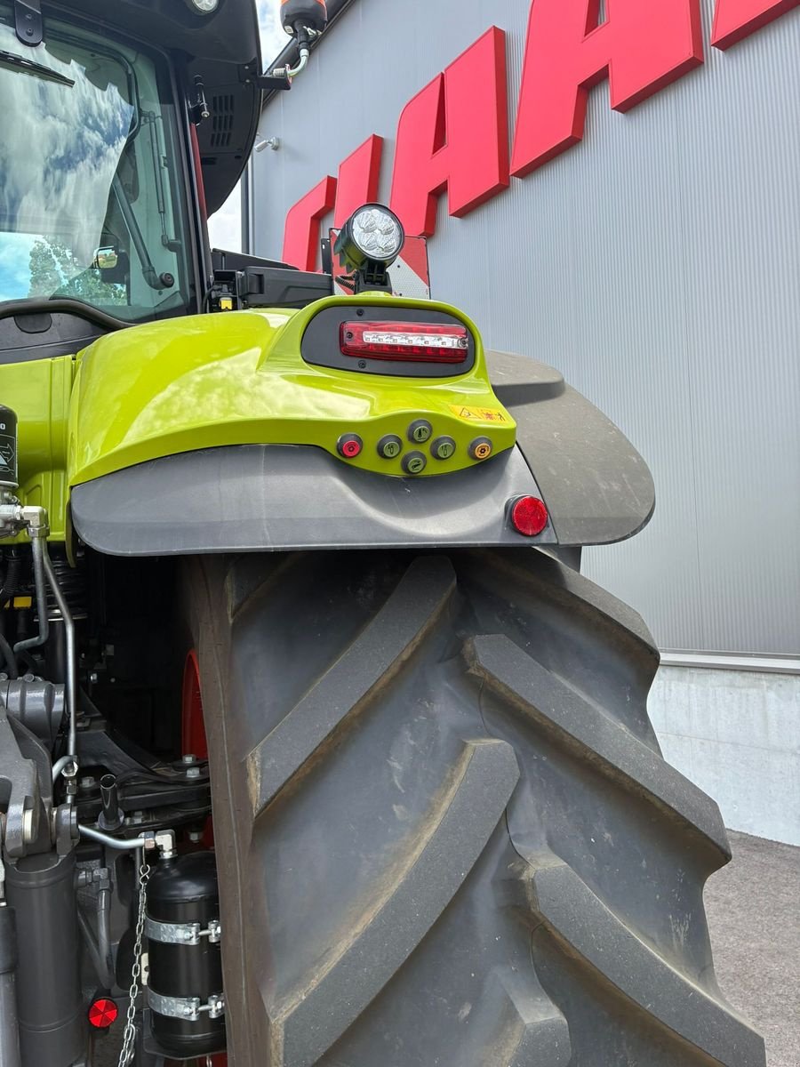 Traktor of the type CLAAS Axion 830 CMATIC CEBIS, Neumaschine in Grund (Picture 12)