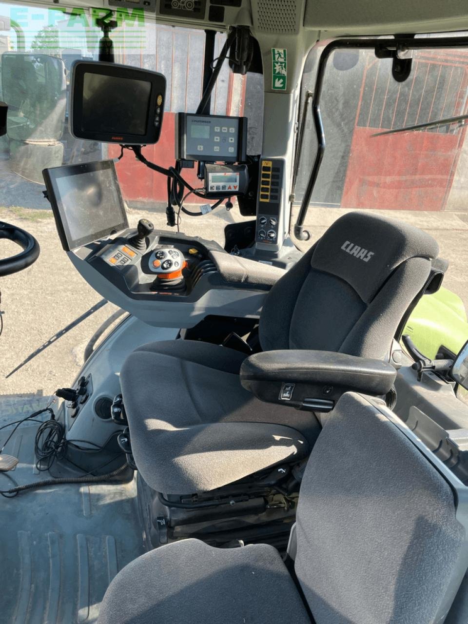 Traktor του τύπου CLAAS axion 830 cmatic CMATIC, Gebrauchtmaschine σε ST ANDIOL (Φωτογραφία 10)