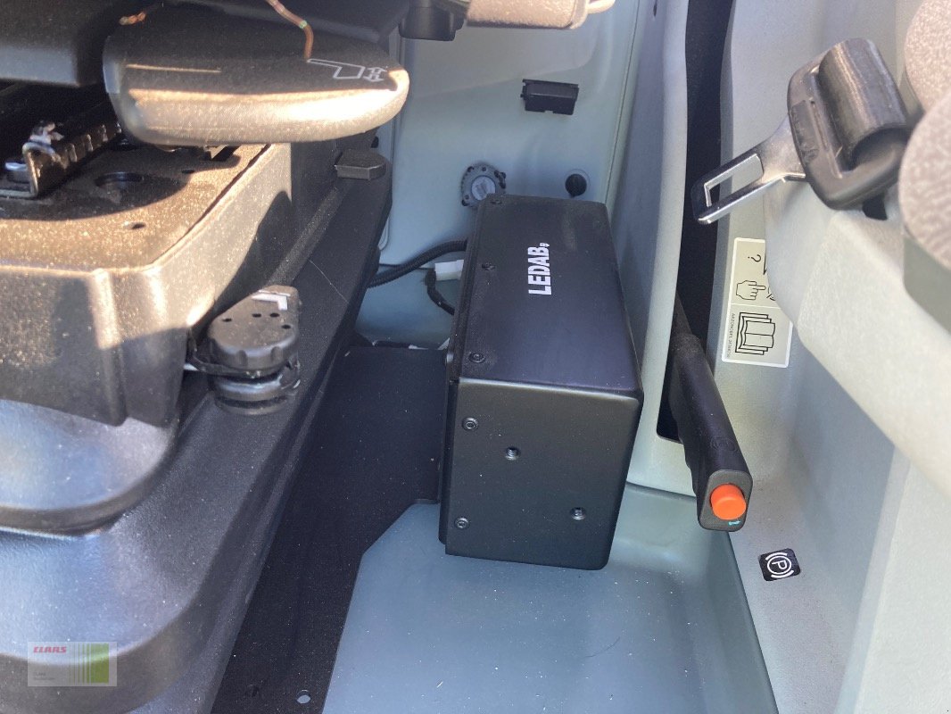 Traktor typu CLAAS AXION 830 CMATIC (Garantieverlängerung bis 09.2028), Gebrauchtmaschine v Alveslohe (Obrázek 25)