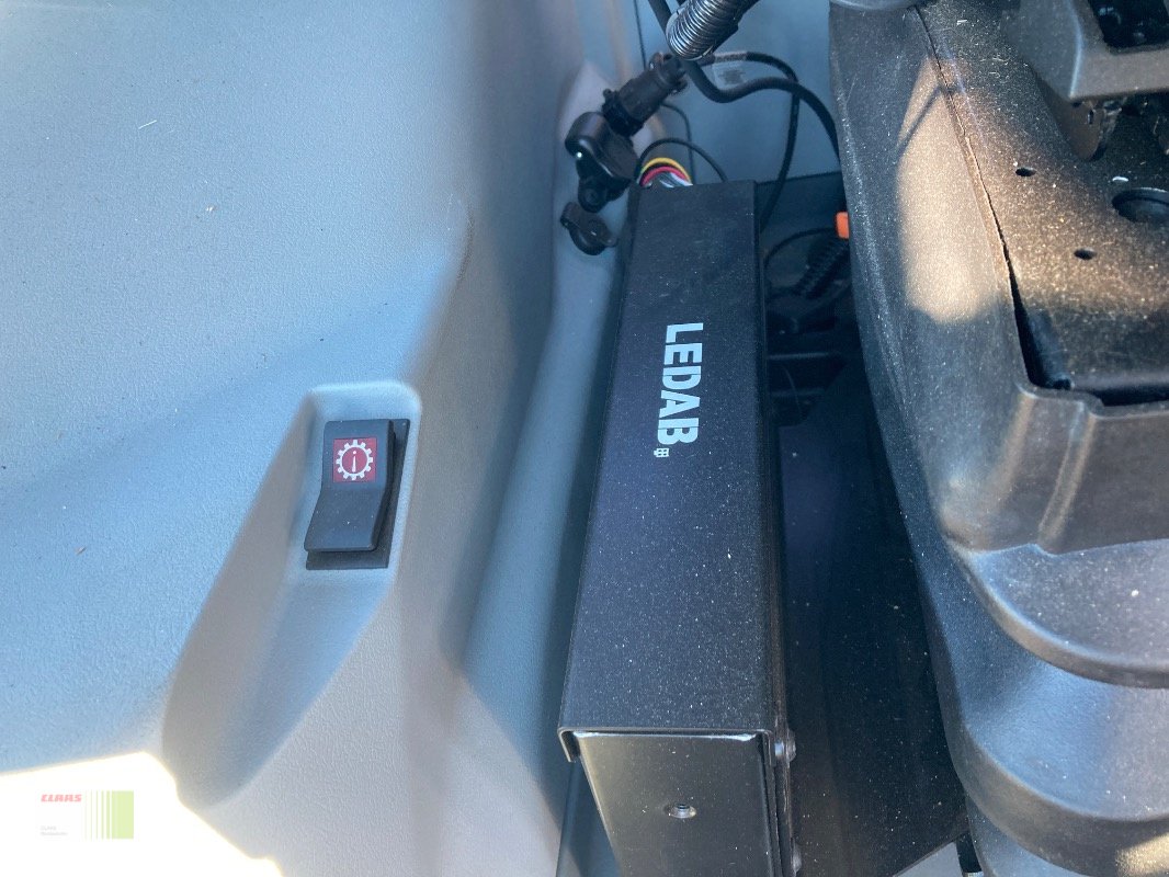 Traktor typu CLAAS AXION 830 CMATIC (Garantieverlängerung bis 09.2028), Gebrauchtmaschine v Alveslohe (Obrázek 26)