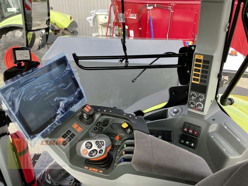 Traktor типа CLAAS AXION 830 CMATIC NIGHT-EDITION, Neumaschine в Schwend (Фотография 18)