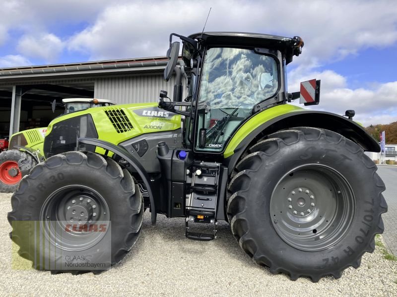 Traktor типа CLAAS AXION 830 CMATIC NIGHT-EDITION, Neumaschine в Schwend (Фотография 4)