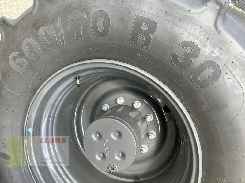 Traktor типа CLAAS AXION 830 CMATIC NIGHT-EDITION, Neumaschine в Schwend (Фотография 14)