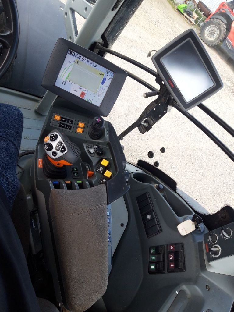 Traktor typu CLAAS AXION 830 CMATIC, Gebrauchtmaschine w BRAS SUR MEUSE (Zdjęcie 10)