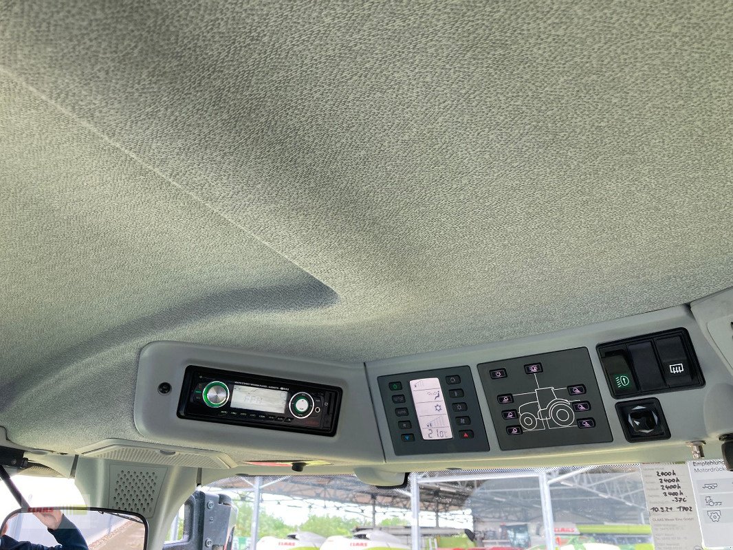 Traktor от тип CLAAS Axion 830 CMATIC, Gebrauchtmaschine в Schwülper (Снимка 11)