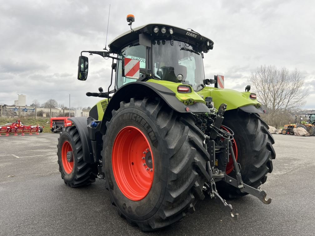 Traktor van het type CLAAS AXION 830 CMATIC, Gebrauchtmaschine in Aubiet (Foto 8)