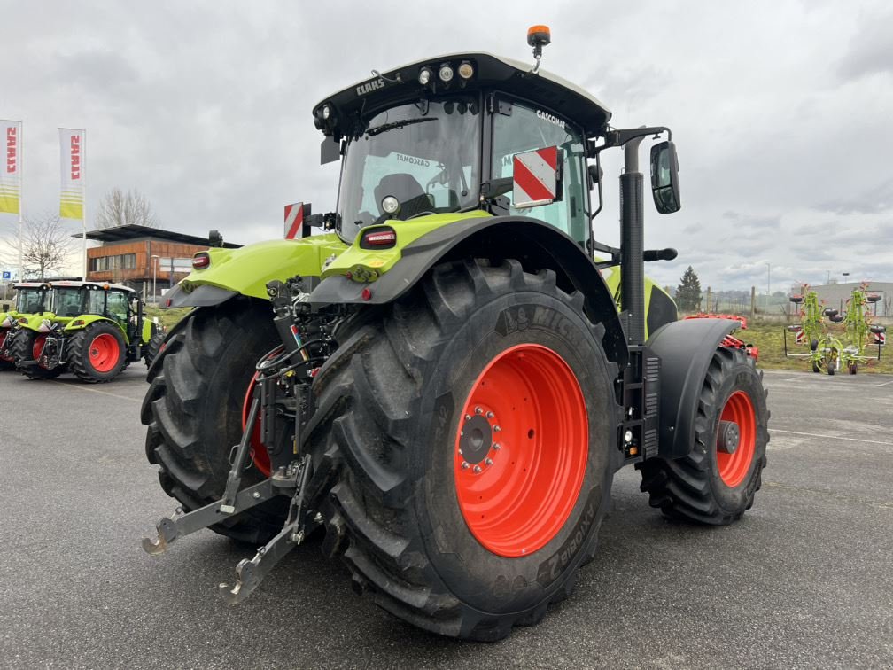 Traktor des Typs CLAAS AXION 830 CMATIC, Gebrauchtmaschine in Aubiet (Bild 5)