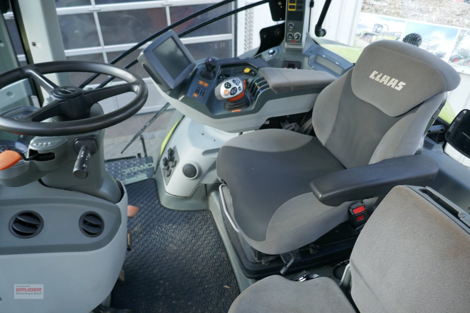 Traktor Türe ait CLAAS Axion 830 CMATIC, Gebrauchtmaschine içinde Dorfen (resim 14)