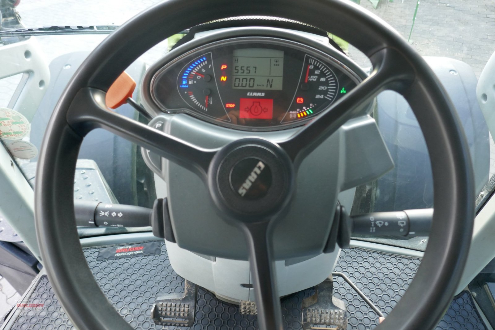 Traktor Türe ait CLAAS Axion 830 CMATIC, Gebrauchtmaschine içinde Dorfen (resim 17)