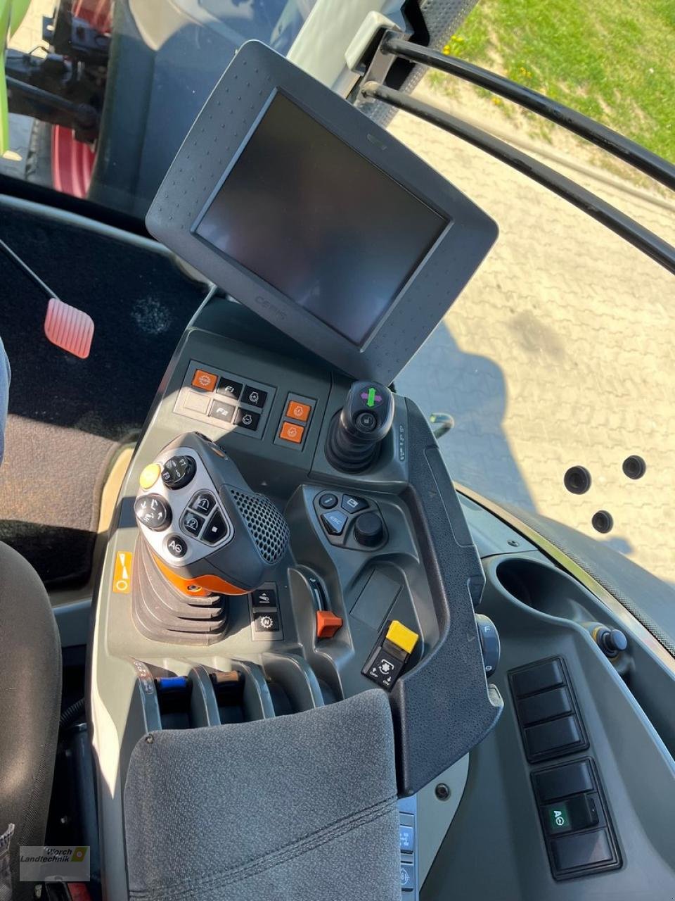 Traktor of the type CLAAS Axion 830 CMatic, Gebrauchtmaschine in Schora (Picture 17)