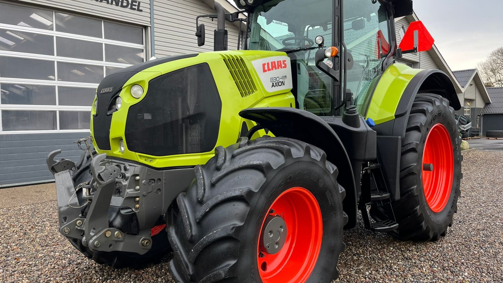 Traktor typu CLAAS Axion 830 Med frontlift. Velholdt traktor., Gebrauchtmaschine v Lintrup (Obrázek 10)