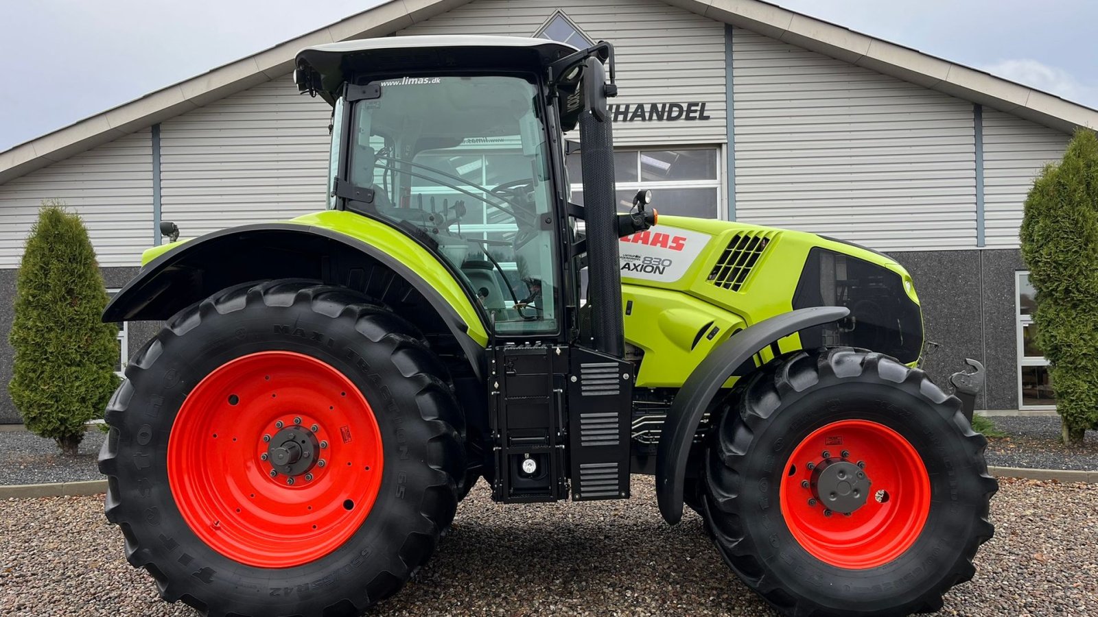 Traktor typu CLAAS Axion 830 Med frontlift. Velholdt traktor., Gebrauchtmaschine v Lintrup (Obrázek 17)