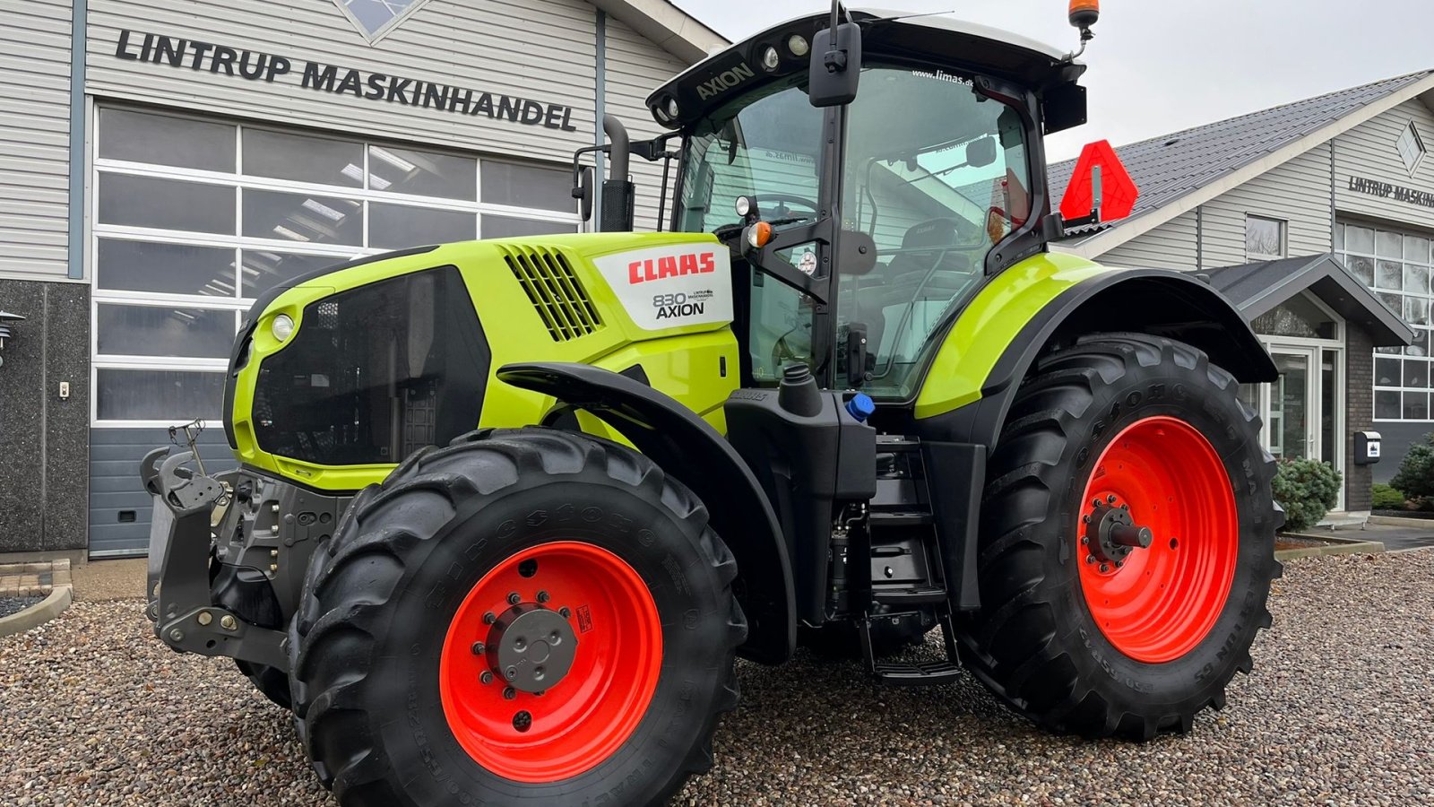 Traktor typu CLAAS Axion 830 Med frontlift. Velholdt traktor., Gebrauchtmaschine v Lintrup (Obrázek 9)