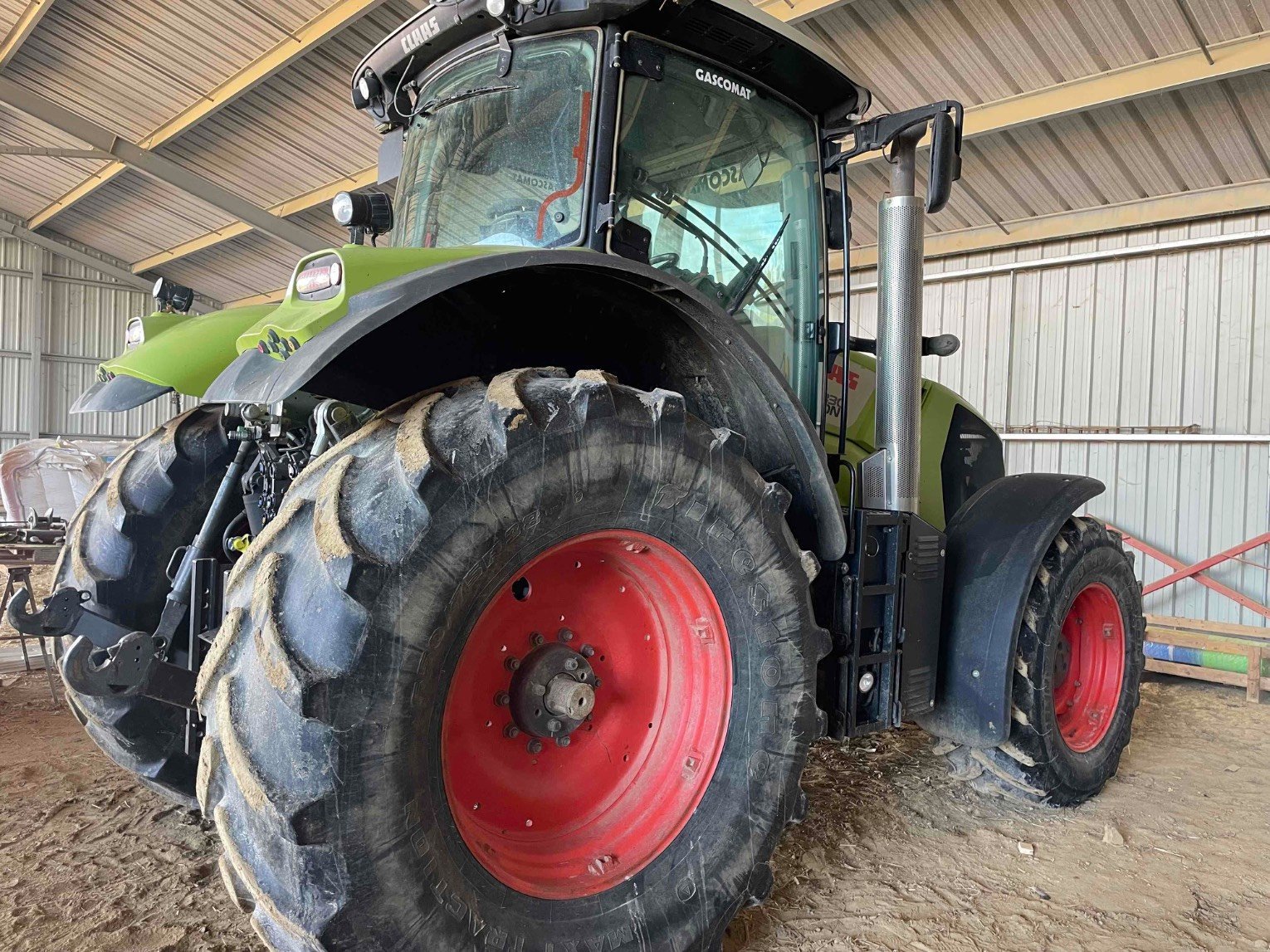 Traktor типа CLAAS AXION 830 T4F, Gebrauchtmaschine в ORLEIX (Фотография 3)