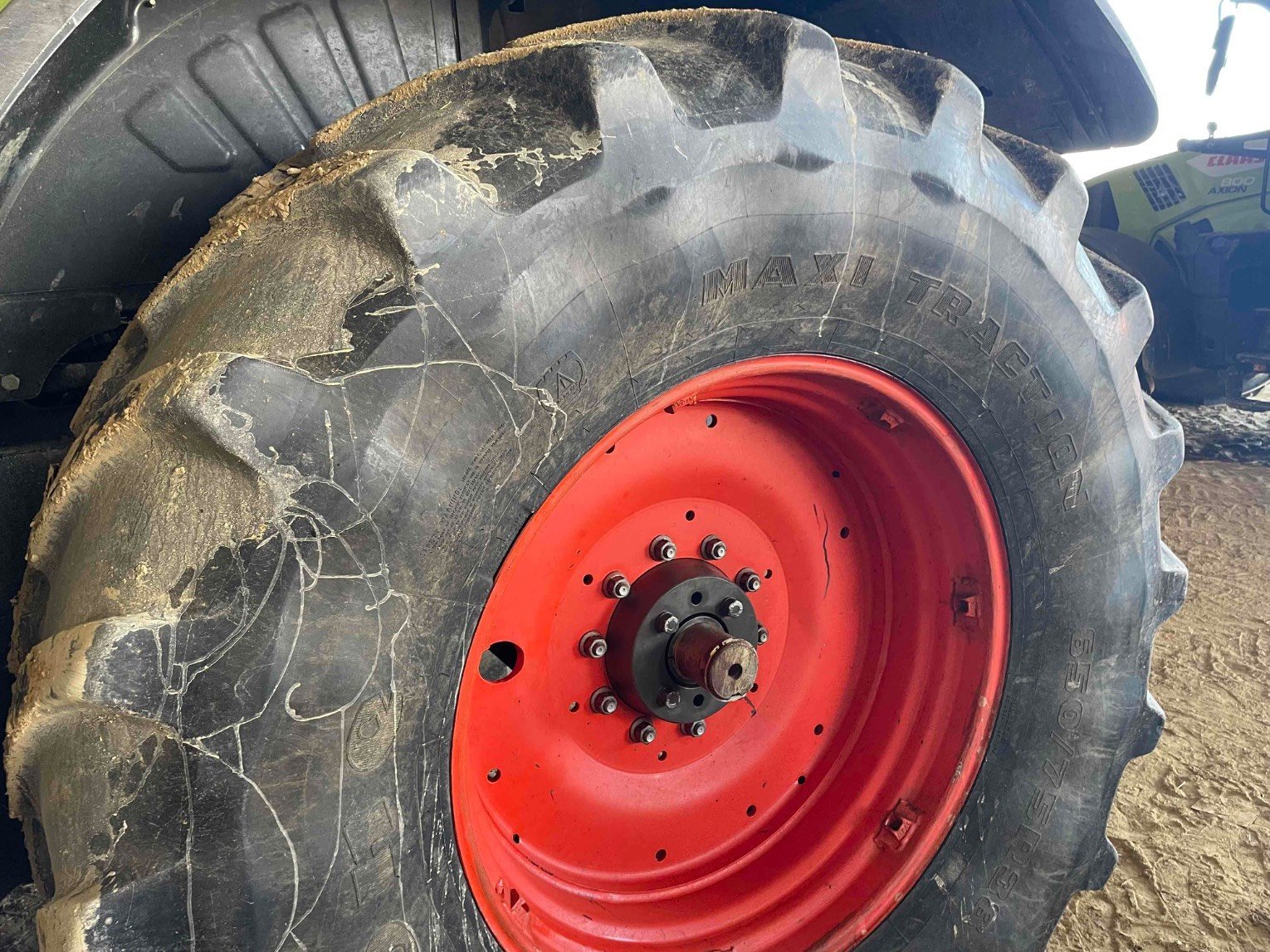 Traktor типа CLAAS AXION 830 T4F, Gebrauchtmaschine в ORLEIX (Фотография 11)