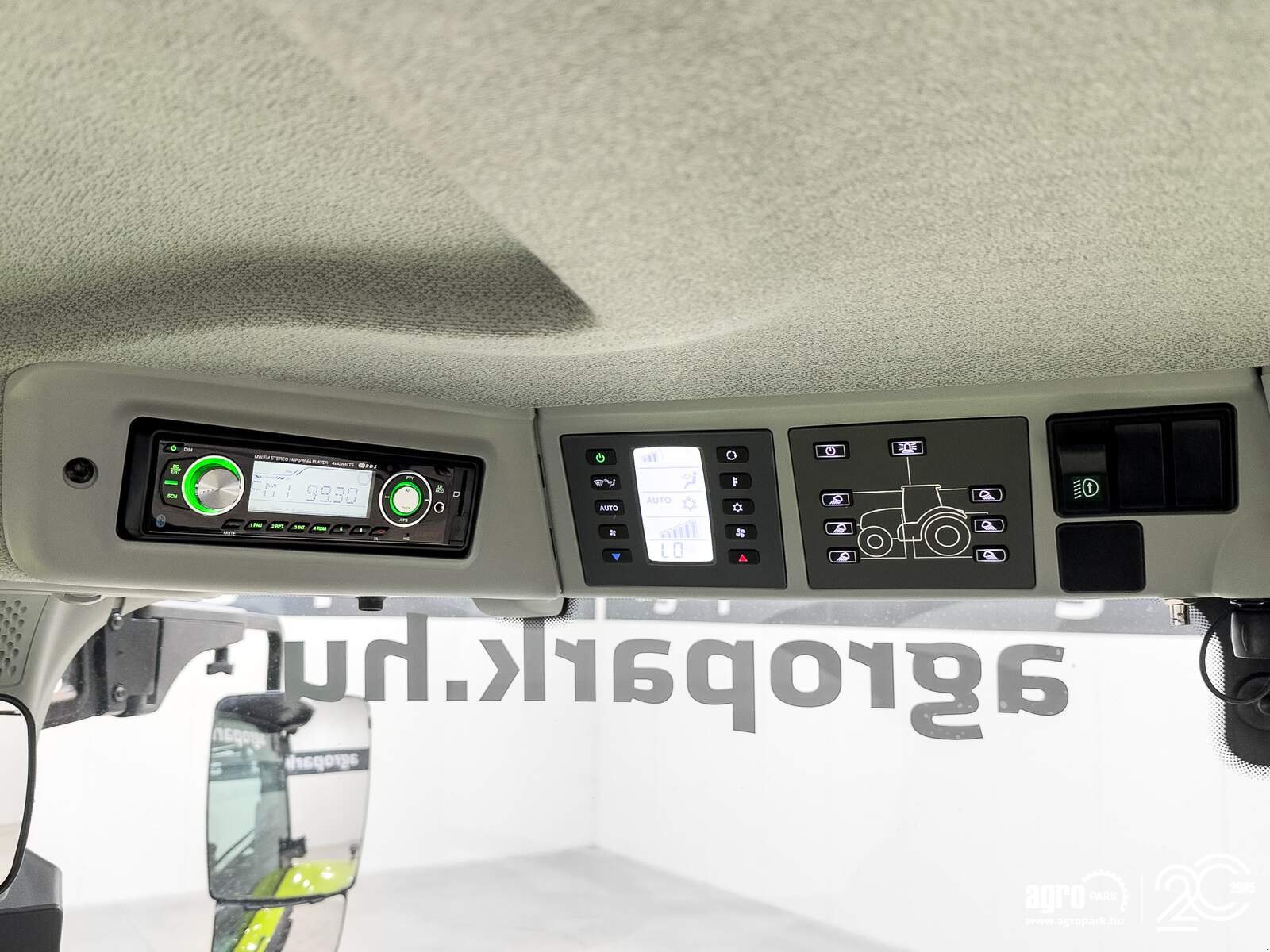 Traktor of the type CLAAS Axion 830, Gebrauchtmaschine in Csengele (Picture 24)