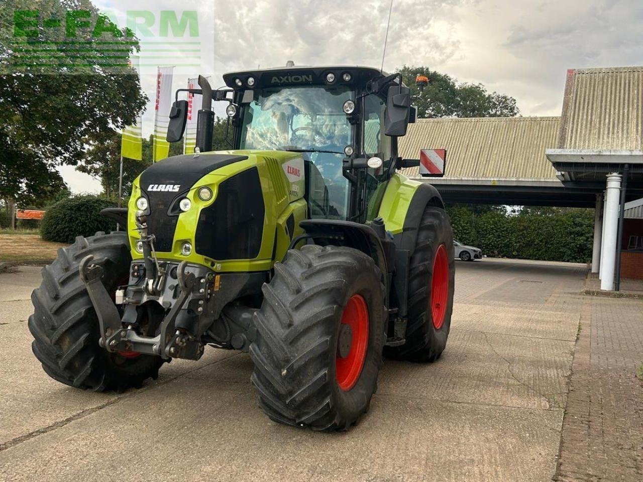 Traktor του τύπου CLAAS AXION 830, Gebrauchtmaschine σε SLEAFORD (Φωτογραφία 1)