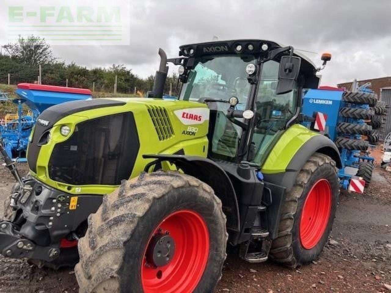 Traktor of the type CLAAS AXION 830, Gebrauchtmaschine in CUPAR (Picture 1)