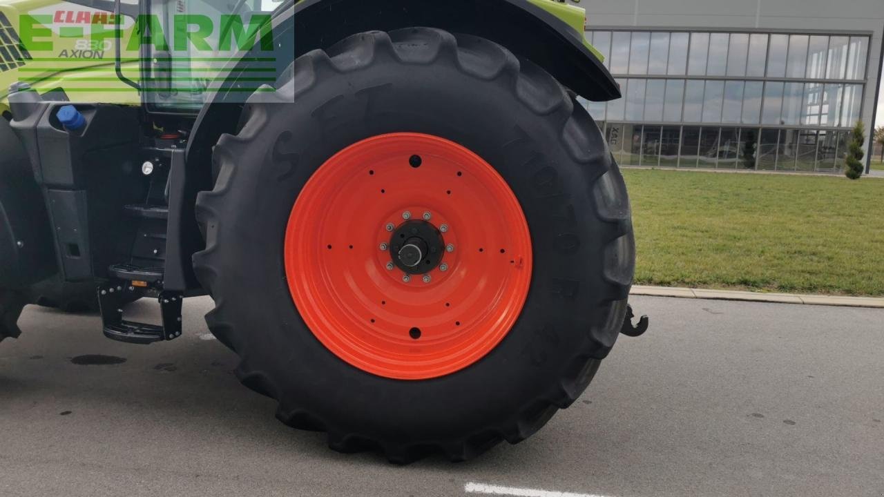 Traktor типа CLAAS AXION 830, Gebrauchtmaschine в KOŠKA (Фотография 17)
