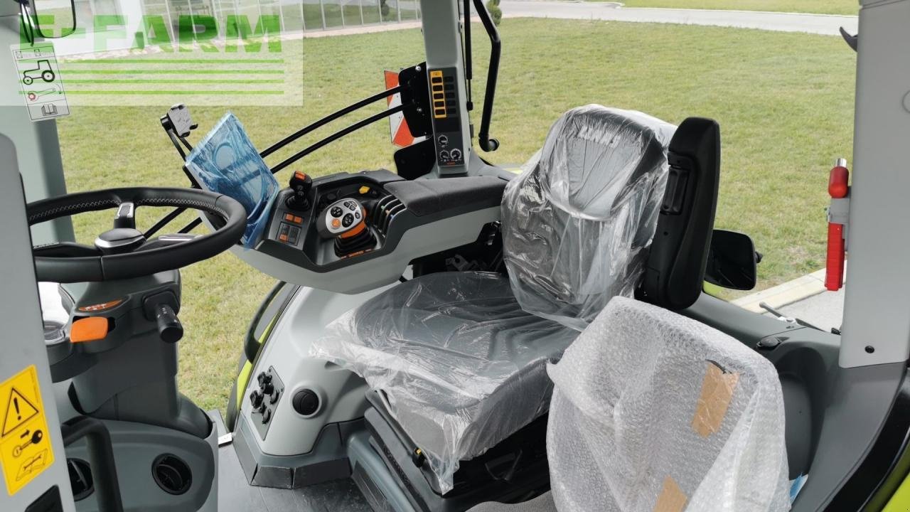 Traktor типа CLAAS AXION 830, Gebrauchtmaschine в KOŠKA (Фотография 18)