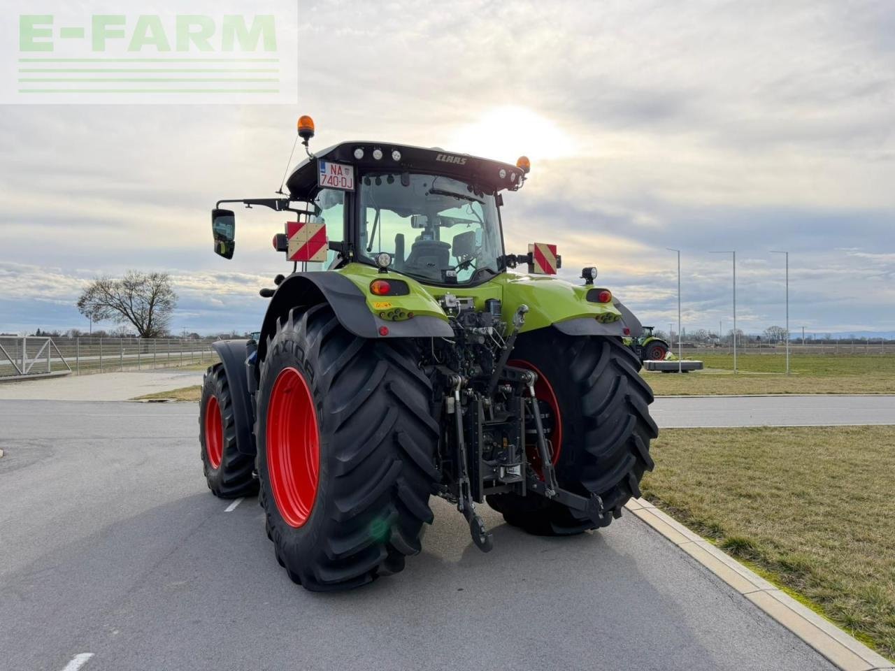 Traktor tipa CLAAS AXION 830, Gebrauchtmaschine u KOŠKA (Slika 1)