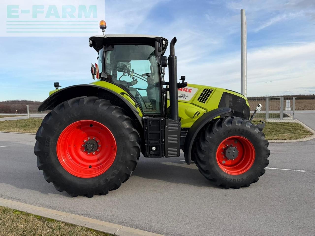 Traktor tipa CLAAS AXION 830, Gebrauchtmaschine u KOŠKA (Slika 4)