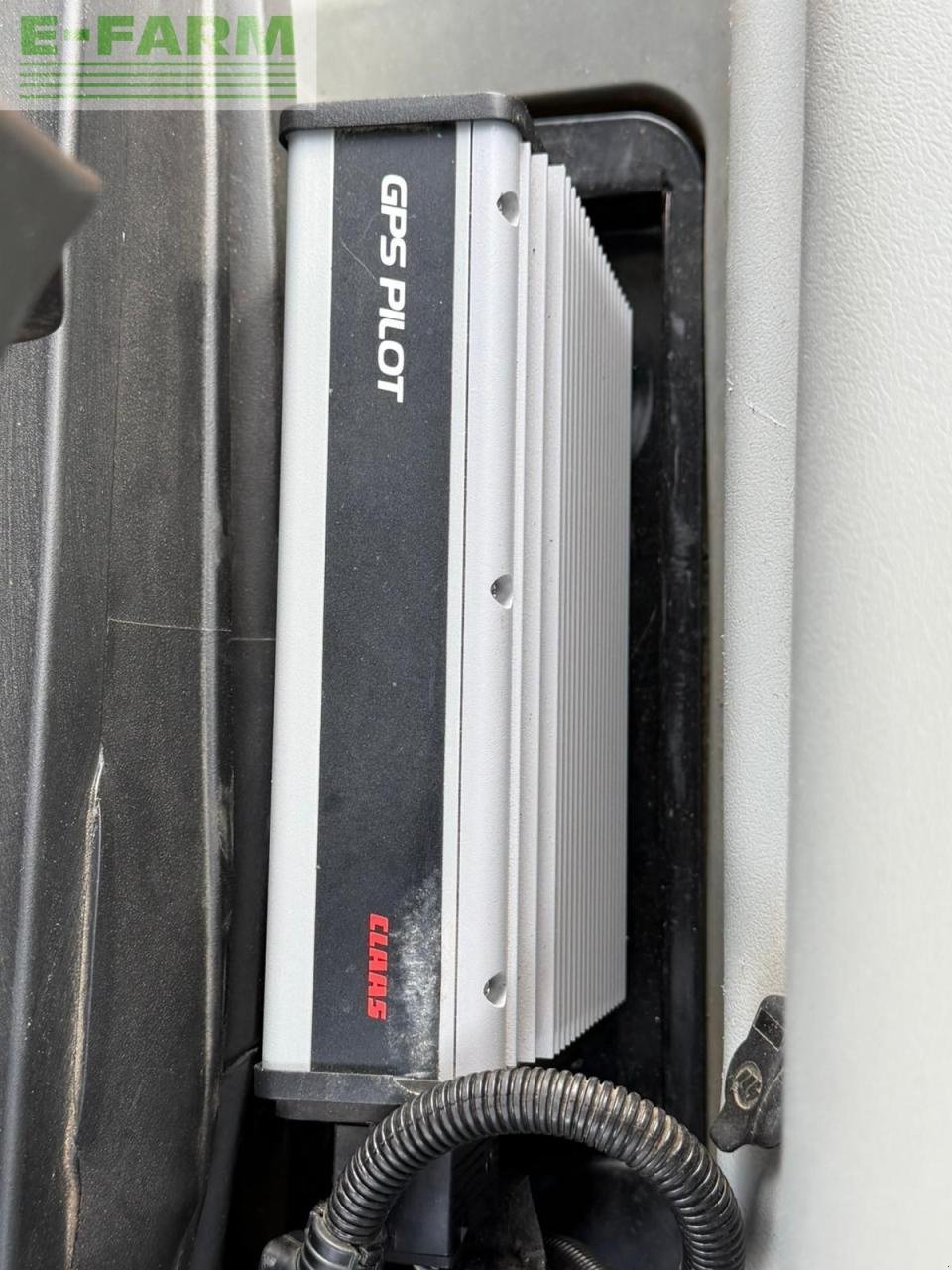 Traktor tipa CLAAS AXION 830, Gebrauchtmaschine u KOŠKA (Slika 7)