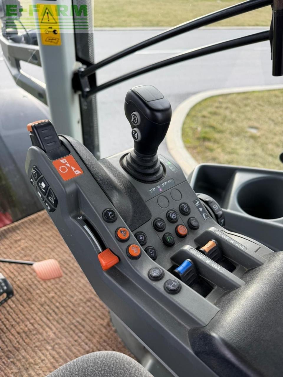 Traktor tipa CLAAS AXION 830, Gebrauchtmaschine u KOŠKA (Slika 11)