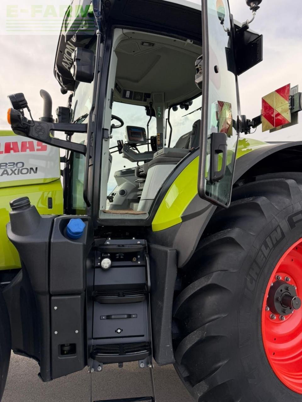 Traktor tipa CLAAS AXION 830, Gebrauchtmaschine u KOŠKA (Slika 12)